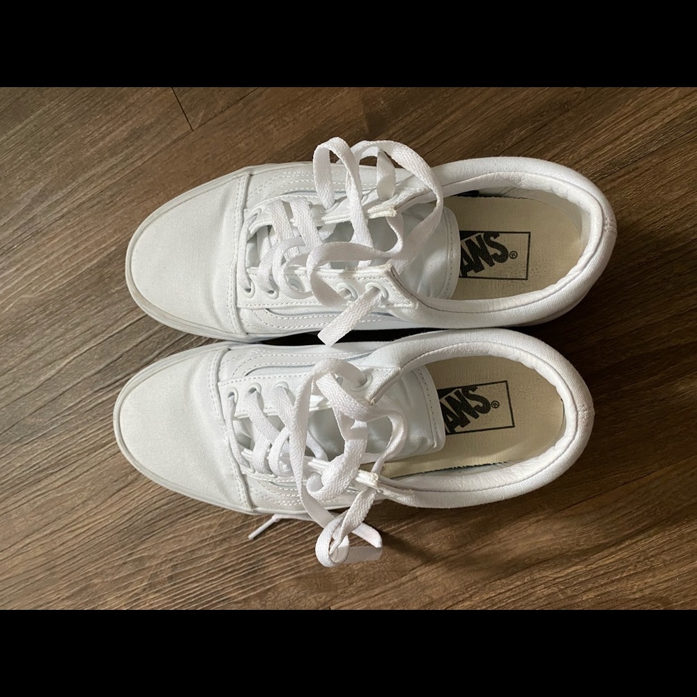 Old Skool Platform True White Vans